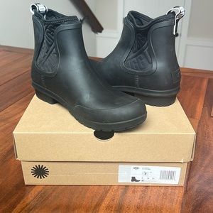 UGG CHEVONNE BOOT